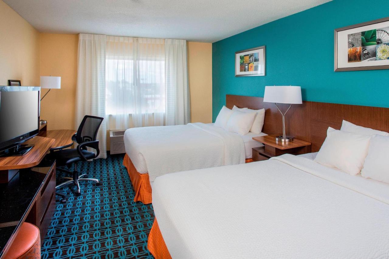 Fairfield Inn & Suites Peru Extérieur photo