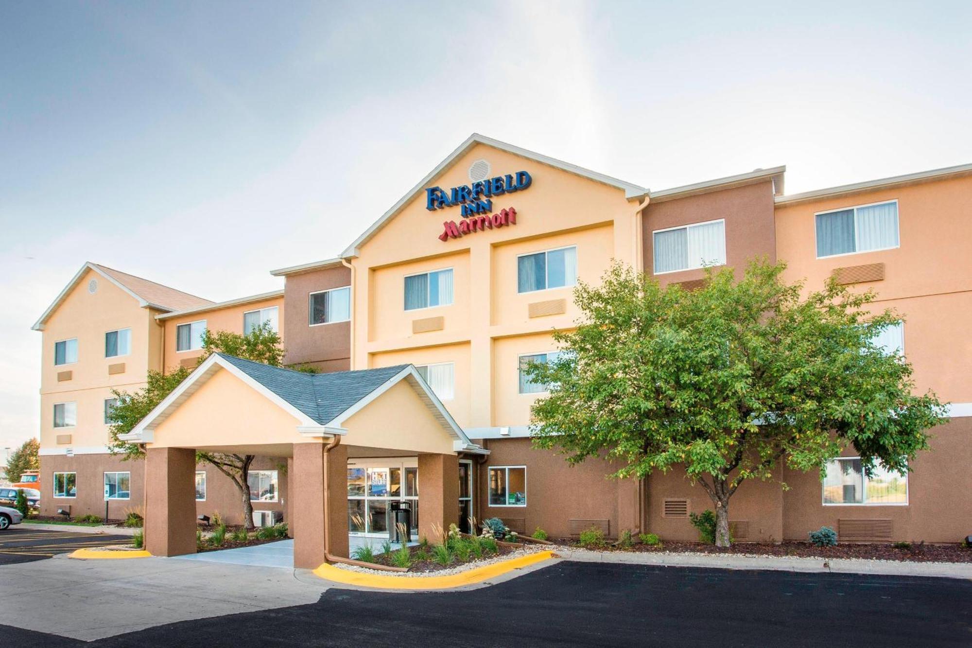 Fairfield Inn & Suites Peru Extérieur photo