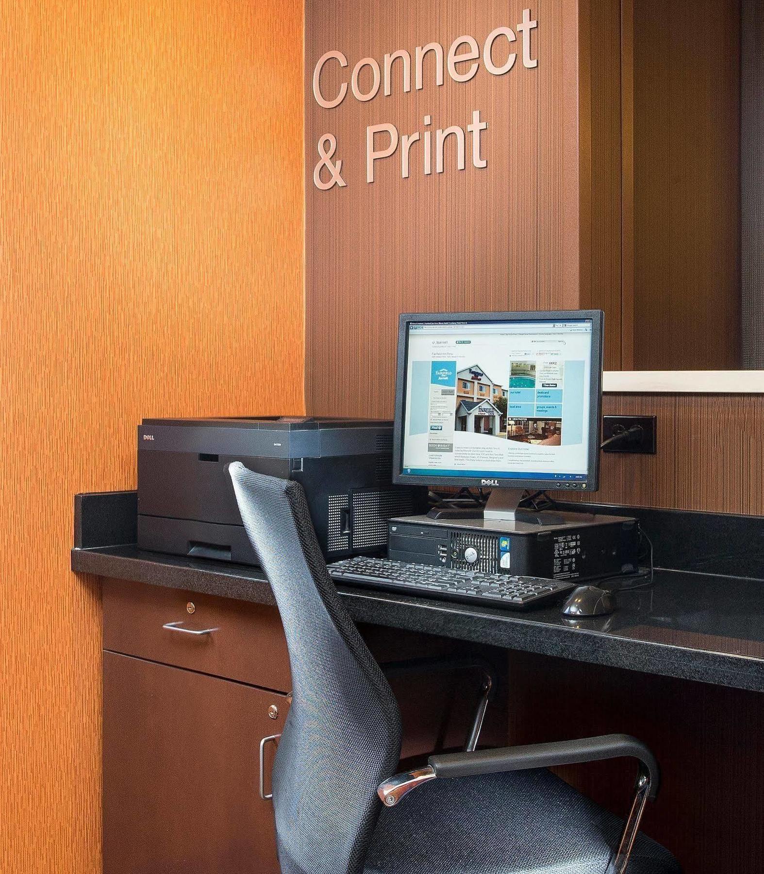 Fairfield Inn & Suites Peru Extérieur photo